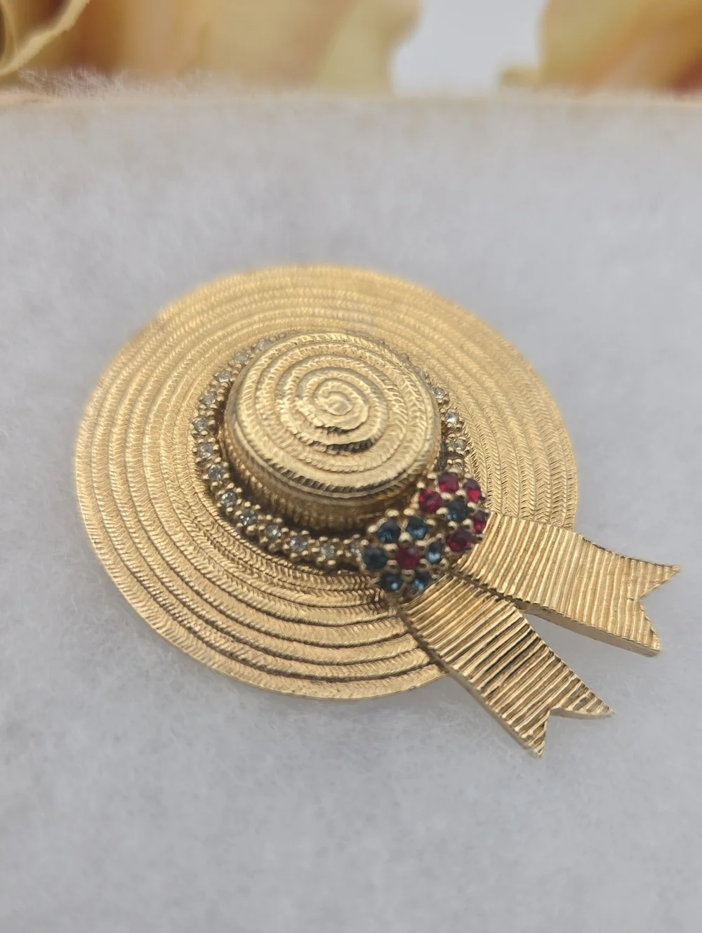 CINER Gold Tone Straw Hat Brooch with Multicolor Accent
